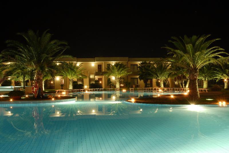 Minerva Resort Hotel Paestum Exterior foto