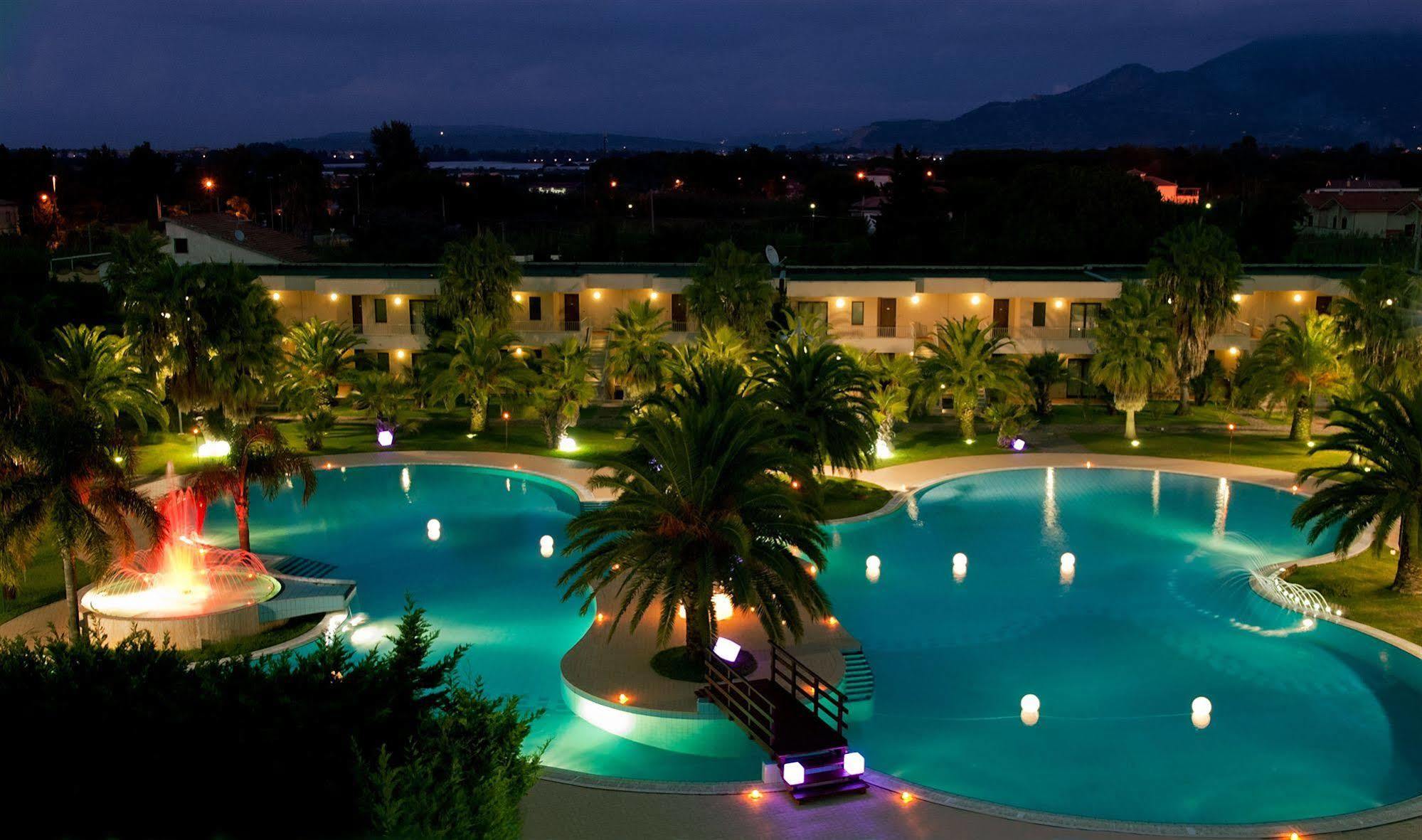 Minerva Resort Hotel Paestum Exterior foto